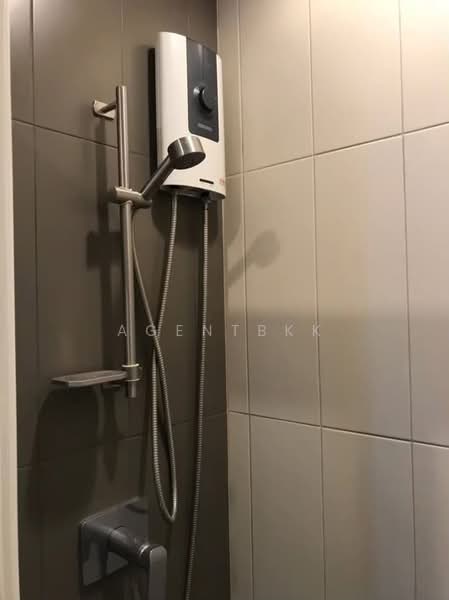 Centric Ratchada-Huai Khwang, Bangkok, Ratchadapisek Road, Huai Khwang, Huai Khwang, Bangkok, 1 Bedroom, 27 sqm, Condo For Rent, by Agentbkk, 500205864 - DDproperty.com