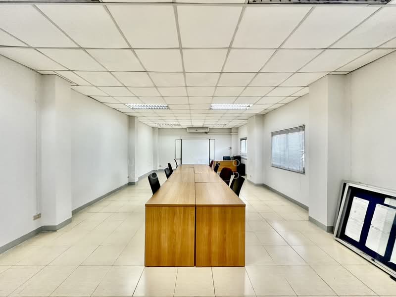 ให้เช่าที่ดินพร้อมอาคารพักอาศัย หนองยายบู่ ศรีราชา, ชลบุรี, สุรศักดิ์, ศรีราชา, ชลบุรี, 22,400 ตร.ม., ที่ดิน ให้เช่า, โดย A House Property Co.,Ltd., 500205880 - DDproperty.com