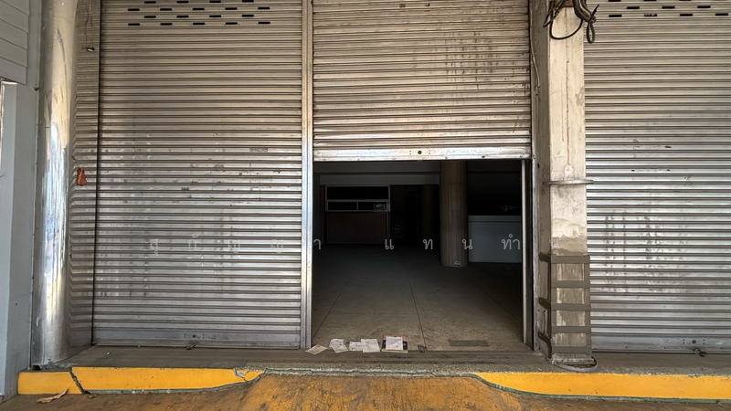 ตึกแถวติดถนนพระราม 2 - 4.5 ชั้น (2 คูหา) ตีทะลุกัน, Bangkok, พระรามที่ 2, Samae Dam, Bang Khun Thian, Bangkok, , 630 sqm, Shophouse For Sale, by Sugunya Tantumnu, 500205886 - DDproperty.com