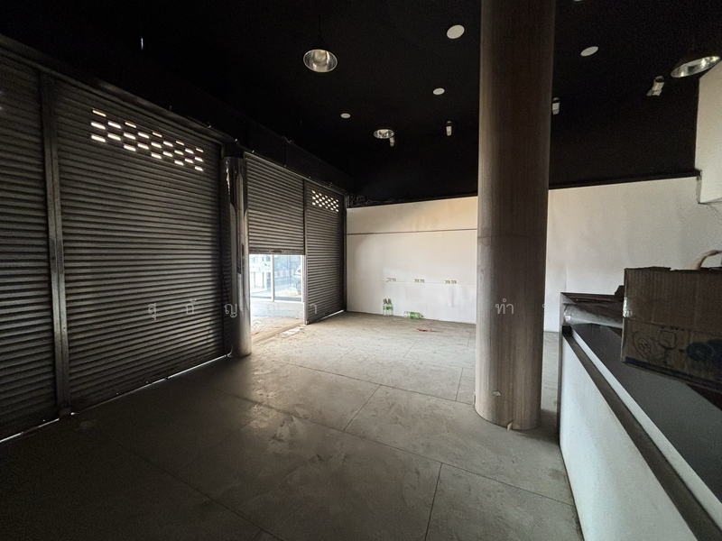 ตึกแถวติดถนนพระราม 2 - 4.5 ชั้น (2 คูหา) ตีทะลุกัน, Bangkok, พระรามที่ 2, Samae Dam, Bang Khun Thian, Bangkok, , 630 sqm, Shophouse For Sale, by Sugunya Tantumnu, 500205886 - DDproperty.com