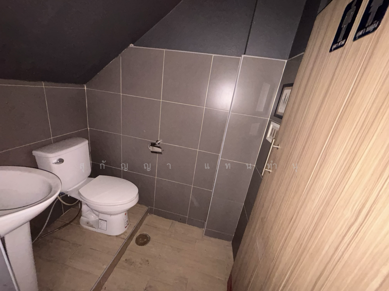 ตึกแถวติดถนนพระราม 2 - 4.5 ชั้น (2 คูหา) ตีทะลุกัน, Bangkok, พระรามที่ 2, Samae Dam, Bang Khun Thian, Bangkok, , 630 sqm, Shophouse For Sale, by Sugunya Tantumnu, 500205886 - DDproperty.com