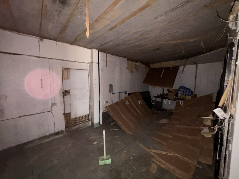 ตึกแถวติดถนนพระราม 2 - 4.5 ชั้น (2 คูหา) ตีทะลุกัน, Bangkok, พระรามที่ 2, Samae Dam, Bang Khun Thian, Bangkok, , 630 sqm, Shophouse For Sale, by Sugunya Tantumnu, 500205886 - DDproperty.com