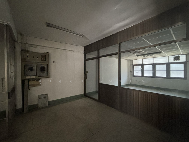 ตึกแถวติดถนนพระราม 2 - 4.5 ชั้น (2 คูหา) ตีทะลุกัน, Bangkok, พระรามที่ 2, Samae Dam, Bang Khun Thian, Bangkok, , 630 sqm, Shophouse For Sale, by Sugunya Tantumnu, 500205886 - DDproperty.com