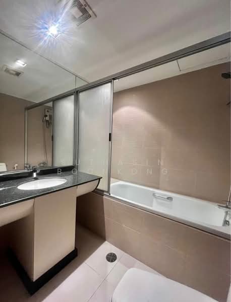 Tower Park, Bangkok, 88 Soi Sukhumvit 3, Sukhumvit Road, Khlongtoei Nua, Watthana, Bangkok, 3 Bedrooms, 276 sqm, Condo For Rent, by Suthasin Boonkong, 500205900 - DDproperty.com