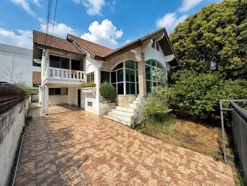 บ้านเดี่ยวเมืองเอก รังสิต ถ.เอกทักษิณ ซ.เอกรัตน์1 ต.หลักหก อ.เมืองปทุมธานี จ.ปทุมธานี12000, Pathum Thani, เอกทักษิณ, Lak Hok, Muang Pathum Thani, Pathum Thani, 4 Bedrooms, 220 sqm, Single Detached House For Sale, by คุณศุภโชค ฟักแก้ว (บิ๊ก), 500205907 - DDproperty.com