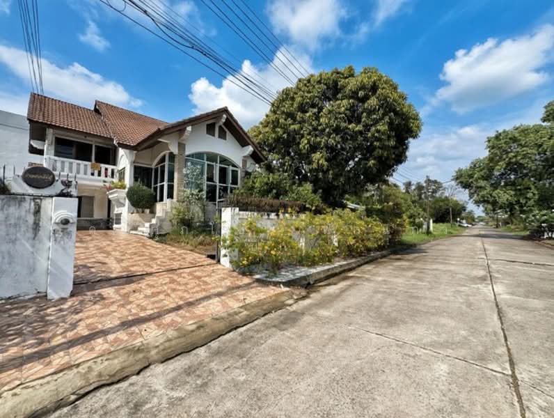 บ้านเดี่ยวเมืองเอก รังสิต ถ.เอกทักษิณ ซ.เอกรัตน์1 ต.หลักหก อ.เมืองปทุมธานี จ.ปทุมธานี12000, Pathum Thani, เอกทักษิณ, Lak Hok, Muang Pathum Thani, Pathum Thani, 4 Bedrooms, 220 sqm, Single Detached House For Sale, by คุณศุภโชค ฟักแก้ว (บิ๊ก), 500205907 - DDproperty.com