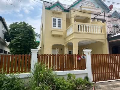 ขาย - บ้านแฝด 2 ชั้นซอยแก้วเงินแก้วทอง 44, กรุงเทพ