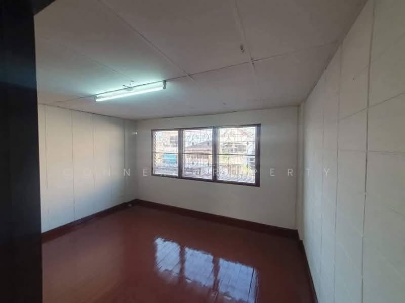 For Sale - Townhouse 46 Prachaniwet 3 Soi 9, Nonthaburi