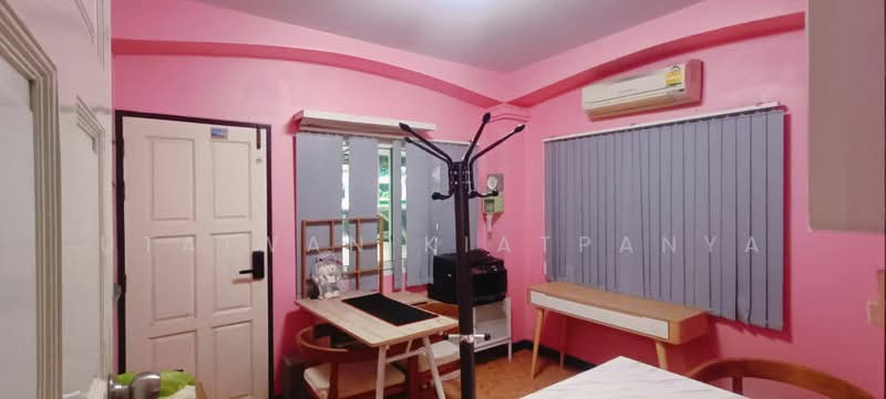 K.C. Garden Home, Bangkok, Nimit Mai Road, Sam Wa Tawan Ok, Khlong Sam Wa, Bangkok, 4 Bedrooms, 150 sqm, Single Detached House For Sale, by Utaiwan Kiatpanya, 500205981 - DDproperty.com