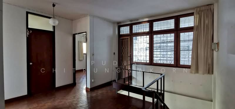 Thonglor - Ekkamai | 2-Storey Commercial Space for Rent, Bangkok, Khlong Tan Nua, Watthana, Bangkok, , 200 sqm, Shophouse For Rent, by Pudis Chitrungsakorn, 500206035 - DDproperty.com