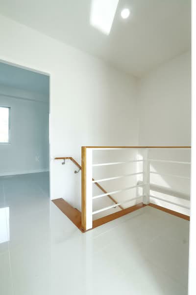 BR @Arena, Bangkok, ลำไทร, Khok Faed, Nong Chok, Bangkok, 2 Bedrooms, 120 sqm, Townhouse For Sale, by Khun Neng, 500206053 - ชั้นสองทางไปห้องนอนที่สอง - DDproperty.com
