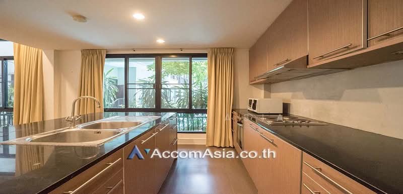 Pet friendly Bright house with open layout in Sukhumvit, Bangkok, Khlong Tan Nua, Watthana, Bangkok, 4 Bedrooms, 400 sqm, Single Detached House For Rent, by Accom Asia, 500206068 - DDproperty.com