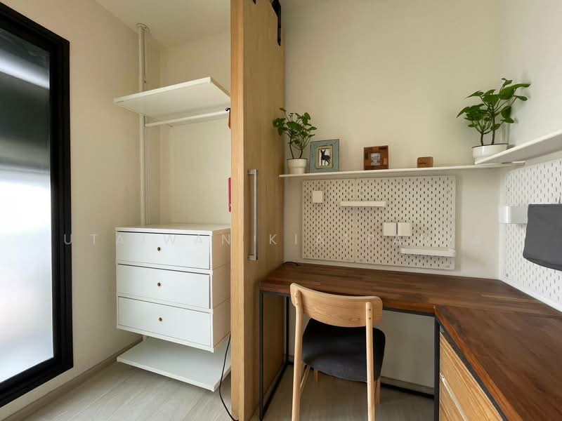 Life Asoke, Bangkok, Asoke-Dindang Road, Bang Kapi, Huai Khwang, Bangkok, 1 Bedroom, 35 sqm, Condo For Sale, by Utaiwan Kiatpanya, 500206088 - DDproperty.com