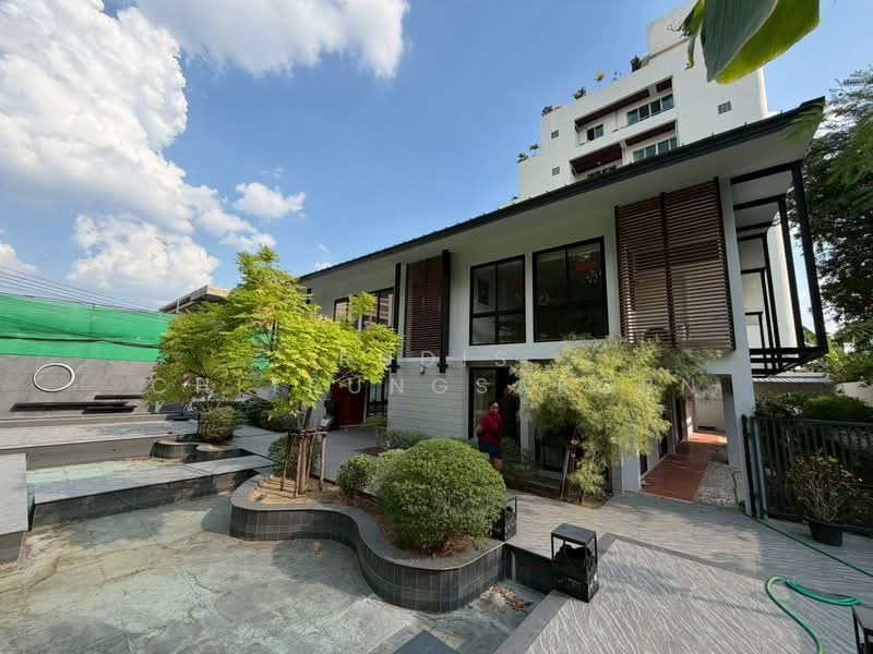 ให้เช่า - บ้านให้เช่า 2 ชั้น ปรีดี พนมยงค์ – พระโขนง, กรุงเทพ