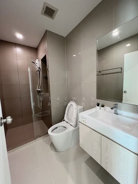 Rich Park @ Triple Station, Bangkok, 591 Srinakarin Road, Suan Luang, Suan Luang, Bangkok, 1 Bedroom, 28 sqm, Condo For Sale, by Utaiwan Kiatpanya, 500206108 - DDproperty.com