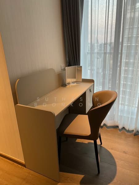 Park Origin Phrom Phong (Park 24), Bangkok, 68 Soi Sukhumvit 24, Khong Tan, Khlong Toei, Bangkok, 2 Bedrooms, 67 sqm, Condo For Rent, by Suthasin Boonkong, 500206132 - DDproperty.com