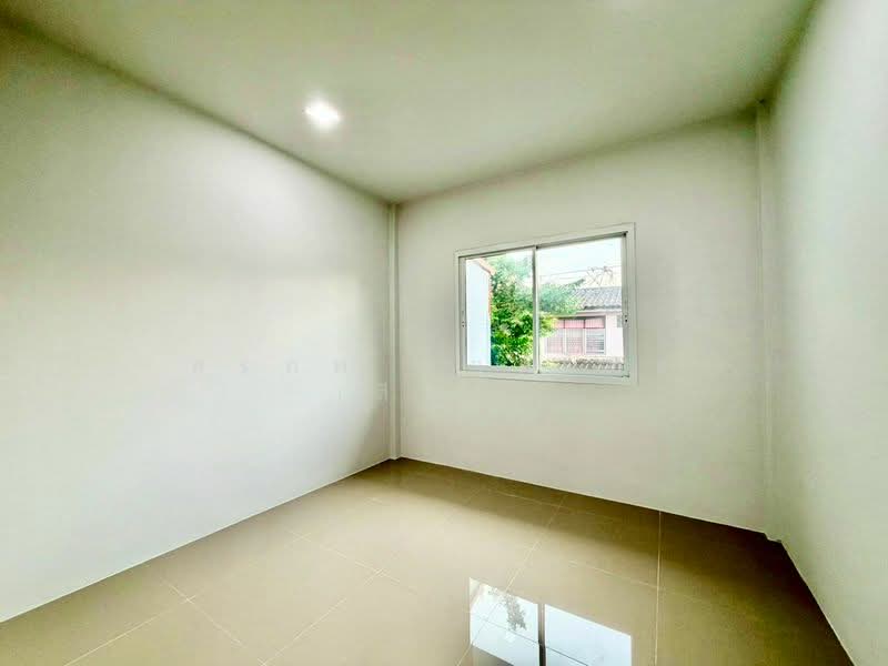 หมู่บ้านกิตติยารักษ์, นนทบุรี, ท่าทราย, เมืองนนทบุรี, นนทบุรี, 72 ตร.ม., ทาวน์เฮ้าส์ ขาย, โดย สรภพ ยอดไชย (สีฝุ่น), 500206185 - DDproperty.com