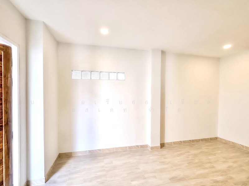 Baan Klang Muang Rama 9 - Ladprao, Bangkok, Soi Ladprao 88, Wang Thonglang, Wang Thonglang, Bangkok, 4 Bedrooms, 260 sqm, Townhouse For Sale, by AREA66 Real Estate Co.,Ltd, 500206193 - DDproperty.com