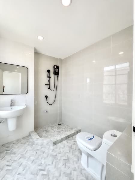 Baan Klang Muang Rama 9 - Ladprao, Bangkok, Soi Ladprao 88, Wang Thonglang, Wang Thonglang, Bangkok, 4 Bedrooms, 260 sqm, Townhouse For Sale, by AREA66 Real Estate Co.,Ltd, 500206193 - DDproperty.com