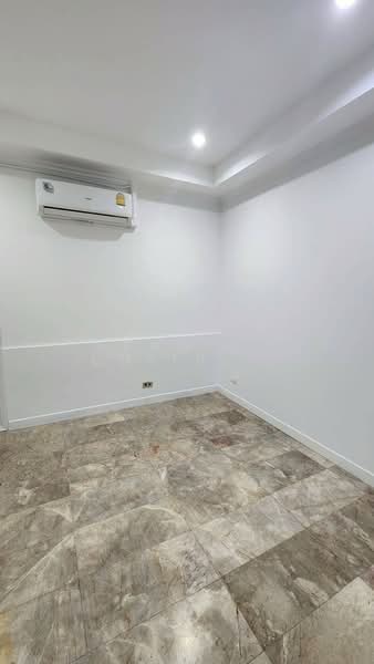 บ้าน 2 ชั้นให้เช่า เอกมัย – ทองหล่อ, กรุงเทพ, คลองตันเหนือ, วัฒนา, กรุงเทพ, 168 ตร.ม., บ้านเดี่ยว ให้เช่า, โดย Pudis Chitrungsakorn, 500206208 - DDproperty.com