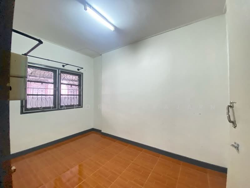 Baan Bua Thong Keha, Nonthaburi, Bang Kruai - Bangkok Road, Bang Bua Thong, Bang Bua Thong, Nonthaburi, 4 Bedrooms, 120 sqm, Single Detached House For Rent, by Supaporn Sekajarn, 500206214 - DDproperty.com