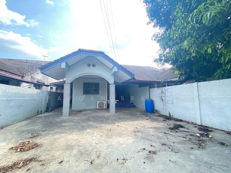 Baan Bua Thong Keha, Nonthaburi, Bang Kruai - Bangkok Road, Bang Bua Thong, Bang Bua Thong, Nonthaburi, 4 Bedrooms, 120 sqm, Single Detached House For Rent, by Supaporn Sekajarn, 500206214 - DDproperty.com