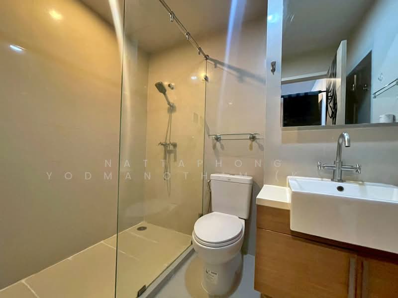 HIVE Taksin, Bangkok, 18 1 Soi, Khlong Ton Sai, Khlong San, Bangkok, 2 Bedrooms, 67 sqm, Condo For Rent, by NATTAPHONG Yodmanotham (K. Book), 500206218 - DDproperty.com