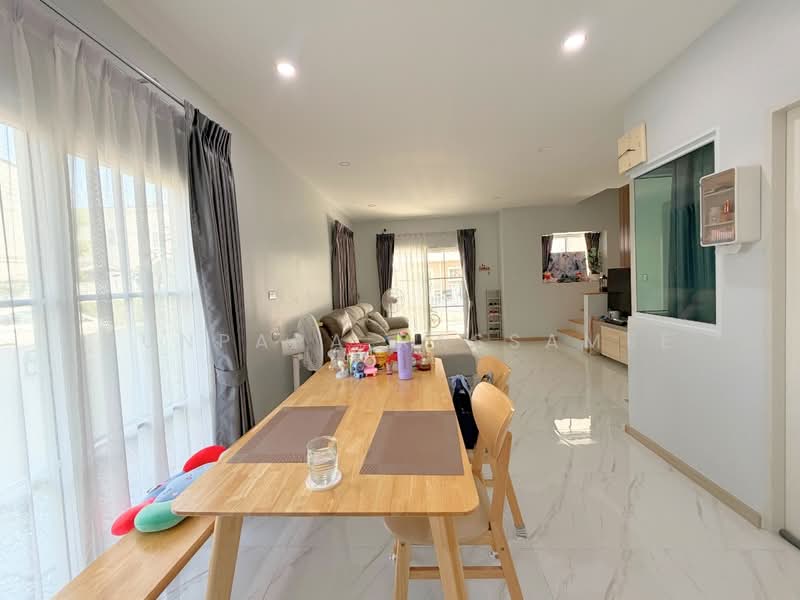 Baan D The Hamilton Kanjanaphisek-Bangyai : บ้านดี เดอะแฮมิลตัน กาญจนาภิเษก-บางใหญ่, นนทบุรี, ไทรน้อย, ไทรน้อย, นนทบุรี, 140 ตร.ม., ทาวน์เฮ้าส์ ขาย, โดย Punpapa Rassamee, 500206228 - DDproperty.com