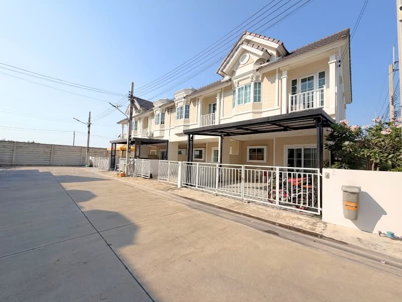 Baan D The Hamilton Kanjanaphisek-Bangyai : บ้านดี เดอะแฮมิลตัน กาญจนาภิเษก-บางใหญ่, นนทบุรี, ไทรน้อย, ไทรน้อย, นนทบุรี, 140 ตร.ม., ทาวน์เฮ้าส์ ขาย, โดย Punpapa Rassamee, 500206228 - DDproperty.com