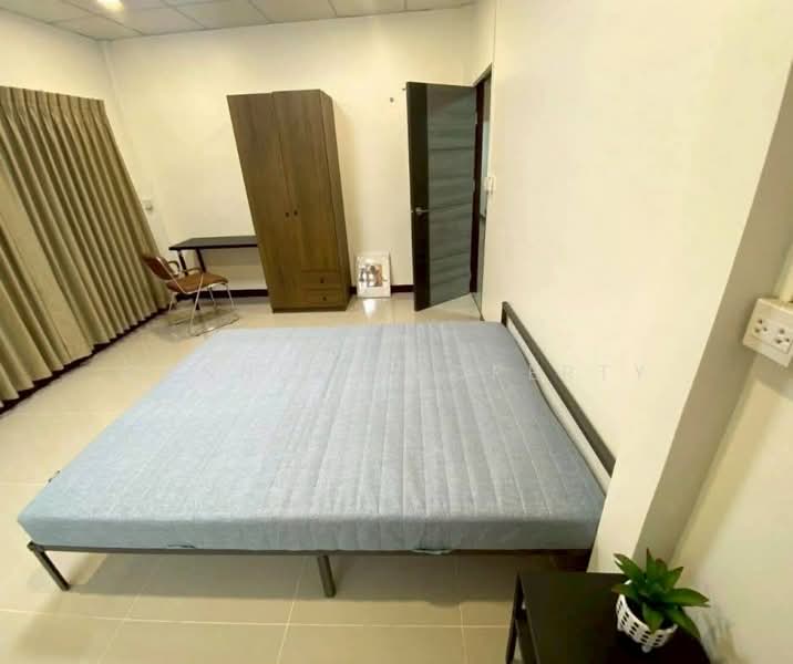 บ้านเดี่ยว ชั้นเดียว รีโนเวทใหม่, กรุงเทพ, โชคชัย 4, ลาดพร้าว, ลาดพร้าว, กรุงเทพ, 200 ตร.ม., บ้านเดี่ยว ขาย, โดย Connex Property, 500206234 - DDproperty.com