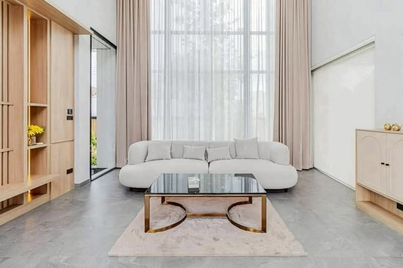 For Sale - 𝗠𝗼𝗱𝗲𝗿𝗻 𝗣𝗼𝗼𝗹 𝗩𝗶𝗹𝗹𝗮 ดีไซน์ทันสมัย แม่เหียะ, Chiang Mai