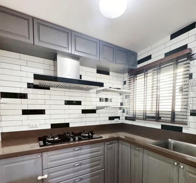 Leon Sukhumvit 62, Bangkok, Soi Sampopnaruemit, Bang Chak, Phra Khanong, Bangkok, 3 Bedrooms, 201 sqm, Townhouse For Rent, by Pavana Sirikogar, 500206275 - DDproperty.com