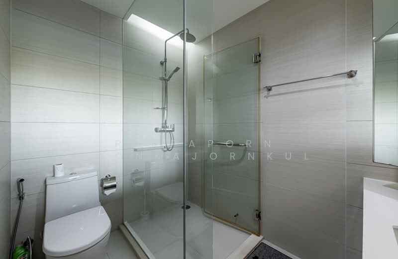 Siri At Sukhumvit, Bangkok, 902 Sukhumvit Road, Phra Kanong, Khlong Toei, Bangkok, 1 Bedroom, 50 sqm, Condo For Rent, by Prapaporn Boonkajonkul, 500206276 - DDproperty.com