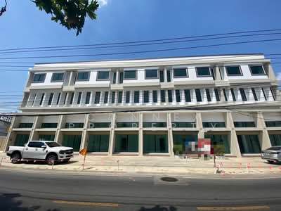 ขาย - Premium Home Office- โฮมออกฟิตหรู อาคาร 3.5 ชั้น ห้องเดี่ยว ตึกติดถนน ทำเลรามอินทรา 65 ใกล้รถไฟฟ้าสี, กรุงเทพ