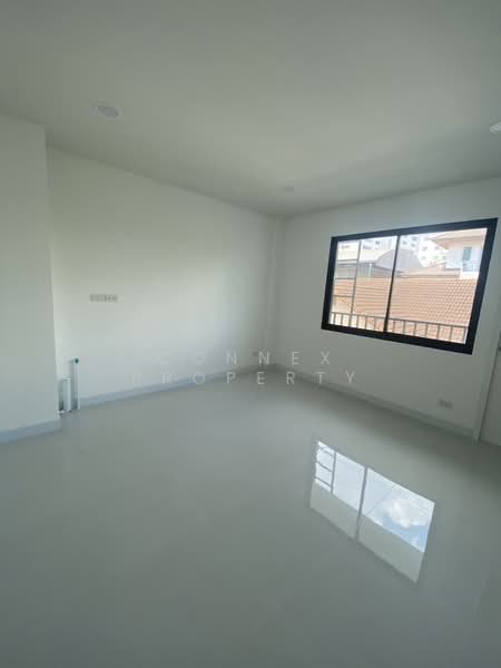 3.5-Storey Single Unit Building on Main Road, Ramintra 65, Near Pink Line MRT – Yield up to 9%, Bangkok, -, Tha Rang, Bang Khen, Bangkok, , 78 sqm, Shophouse For Sale, by Connex Property, 500206283 - DDproperty.com