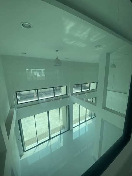 3.5-Storey Building on the Main Road, Ramintra 65, Bangkok, -, Tha Rang, Bang Khen, Bangkok, 4 Bedrooms, 252 sqm, Single Detached House For Sale, by Connex Property, 500206295 - DDproperty.com