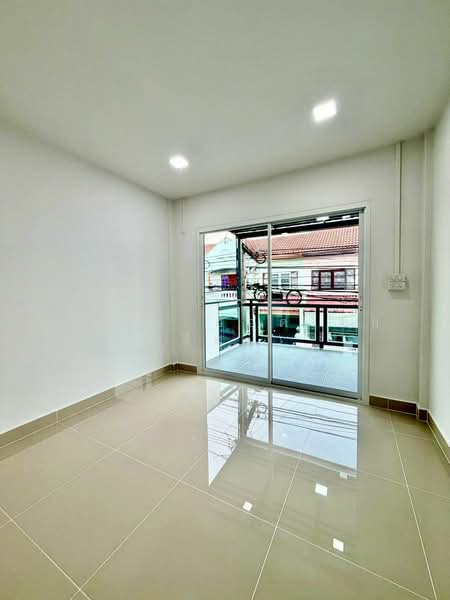 หมู่บ้านกิตติยารักษ์, Nonthaburi, Tha-Sai, Muang Nonthaburi, Nonthaburi, 4 Bedrooms, 76 sqm, Townhouse For Sale, by สรภพ ยอดไชย (สีฝุ่น), 500206302 - DDproperty.com