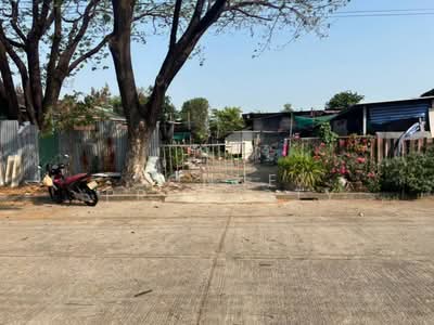 ขาย - ที่ดิน คุ้มเกล้า ซอย 4, กรุงเทพ