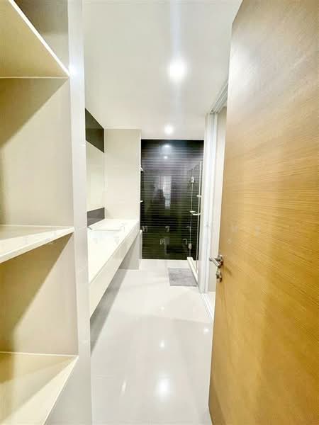 Rhythm Ratchada-Huaikwang, Bangkok, 218 Ratchadaphisek Road, Huai Khwang, Huai Khwang, Bangkok, 1 Bedroom, 46 sqm, Condo For Sale, by คุณ ภัทรานิษฐ์ วัฒนาจินดาวงศ์ (ไวท์), 500206359 - DDproperty.com