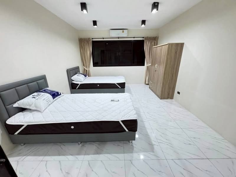 Home office Town In Town Newly Renovated, Bangkok, -, Phlapphla, Wang Thonglang, Bangkok, 4 Bedrooms, 249 sqm, Single Detached House For Sale, by Connex Property, 500206364 - DDproperty.com