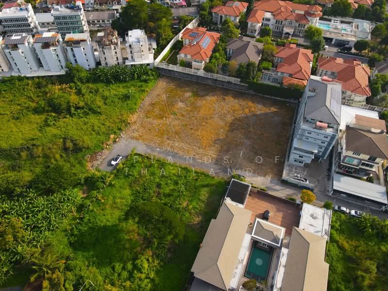 For Sale - ขาย ที่ดิน เลียบด่วนเอกมัย-รามอินทรา (ใกล้ทางด่วน) เนื้อที่ 2 ไร่ เหมาะสร้าง บ้าน และสำนักงาน, Bangkok