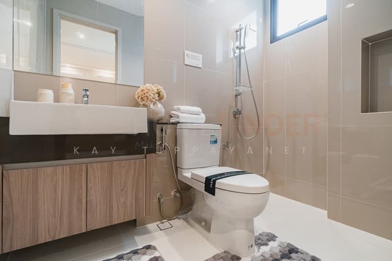 AVIAN Srinakarin-Krungthepkreetha, Bangkok, Srinagarindra - Rom Klao Rd, Saphan Sung, Saphan Sung, Bangkok, 4 Bedrooms, 229 sqm, Townhouse For Sale, by Kay Tippayanet, 500206380 - DDproperty.com