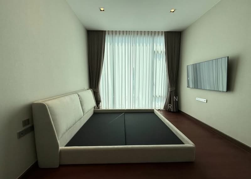 Q1 Sukhumvit, Bangkok, 1 Sukhumvit Road, Khlong Toei, Khlong Toei, Bangkok, 2 Bedrooms, 108 sqm, Condo For Rent, by Napatsawan Tamjorhor, 500206411 - DDproperty.com