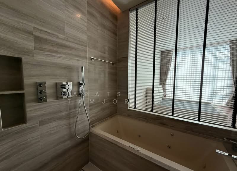 Q1 Sukhumvit, Bangkok, 1 Sukhumvit Road, Khlong Toei, Khlong Toei, Bangkok, 2 Bedrooms, 108 sqm, Condo For Rent, by Napatsawan Tamjorhor, 500206411 - DDproperty.com