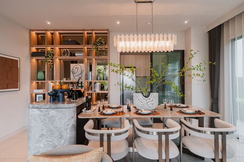 AVIAN Srinakarin-Krungthepkreetha, Bangkok, Srinagarindra - Rom Klao Rd, Saphan Sung, Saphan Sung, Bangkok, 4 Bedrooms, 262 sqm, Townhouse For Sale, by Kay Tippayanet, 500206419 - DDproperty.com