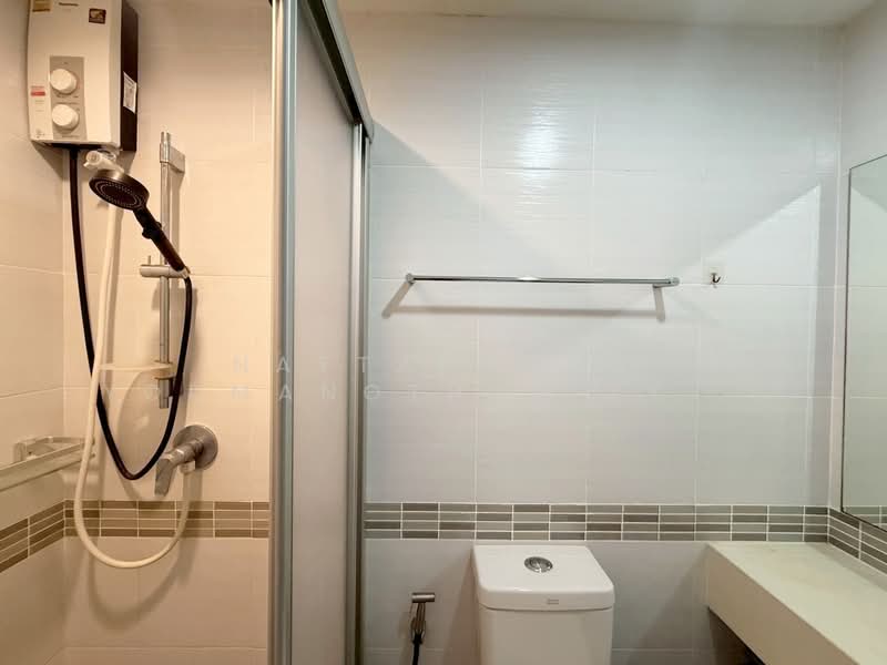 Lumpini Place Borom Ratchachonni - Pinklao, Bangkok, Boromratchachonnanee Road, Taling Chan, Taling Chan, Bangkok, 1 Bedroom, 33 sqm, Condo For Rent, by NATTAPHONG Yodmanotham (K. Book), 500206426 - DDproperty.com