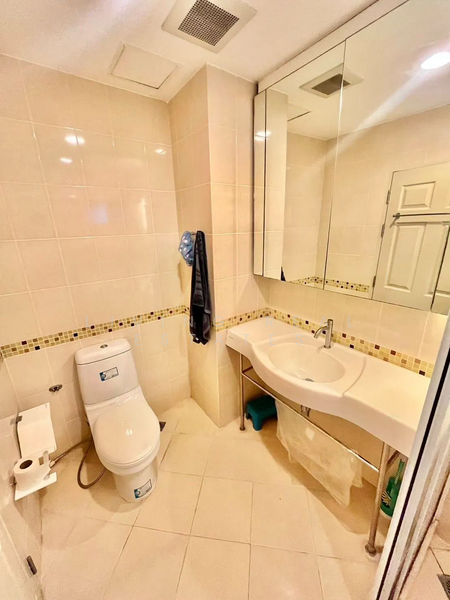 Life @ Ratchada, Bangkok, 36 Soi Lat Phrao 36, Chan Kasem, Chatuchak, Bangkok, 1 Bedroom, 42 sqm, Condo For Rent, by Living Real Estates, 500206427 - DDproperty.com