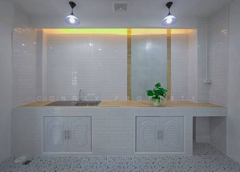 Buathong Thani, Nonthaburi, บางกรวย-ไทรน้อย, Bang Bua Thong, Bang Bua Thong, Nonthaburi, 5 Bedrooms, 125 sqm, Townhouse For Sale, by Connex Property, 500206449 - DDproperty.com