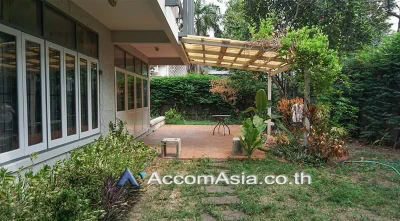 ให้เช่า - Home Office, Pet friendly 2 Bedrooms House for Rent in Sukhumvit, Bangkok near BTS Phrom Phong, กรุงเทพ