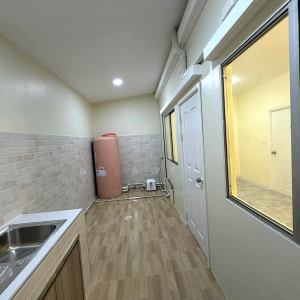 Pruksa Ville 66/2 Bangna-Nhamdaeng, Samut Prakan, Buanakarin Road, Bang Kaeo, Bang Plee, Samut Prakan, 3 Bedrooms, 98 sqm, Townhouse For Sale, by NR AGENT, 500206490 - DDproperty.com